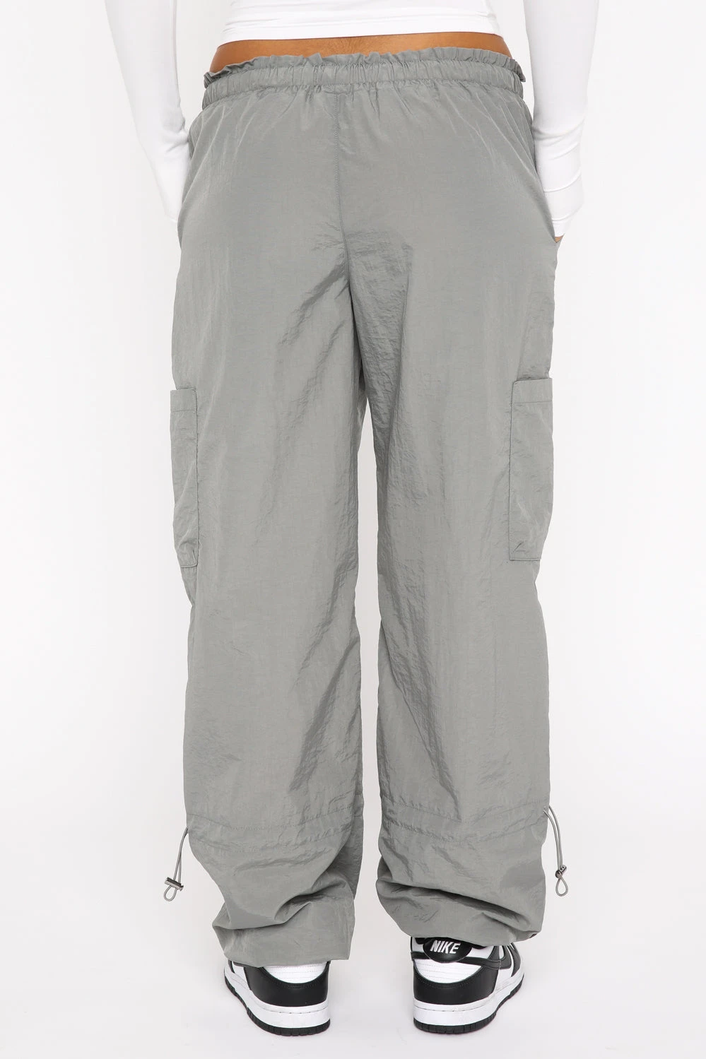 Never Blend In Pants Charcoal - Image 3