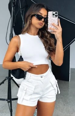 Just A Friend Shorts Off White